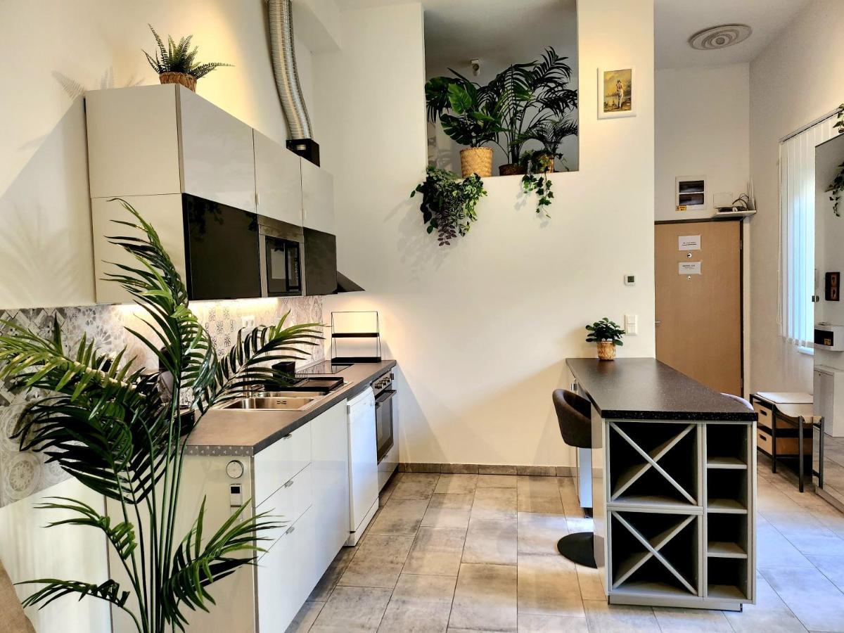 S18 "Garden In The City" Apartment Budapest Kültér fotó