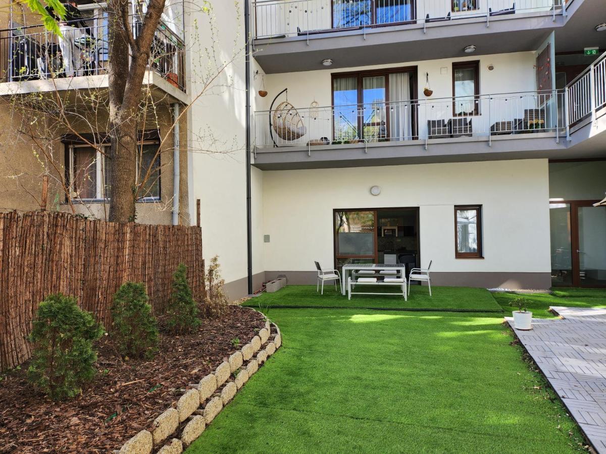 S18 "Garden In The City" Apartment Budapest Kültér fotó